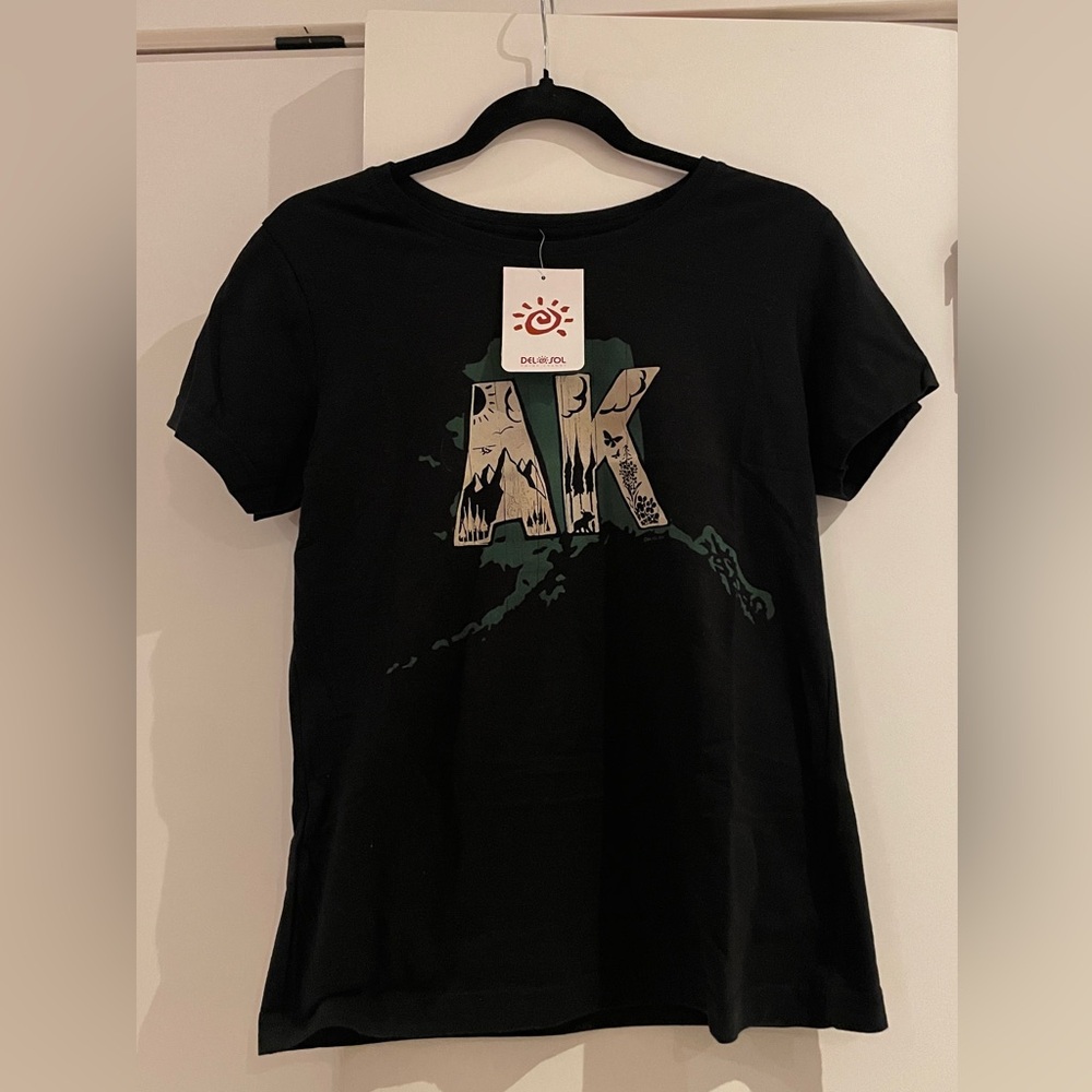 Alaska Graphic colour changing Short Sleeve Tee